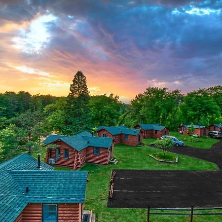 Edgewater Resort Iron Mountain Ngoại thất bức ảnh
