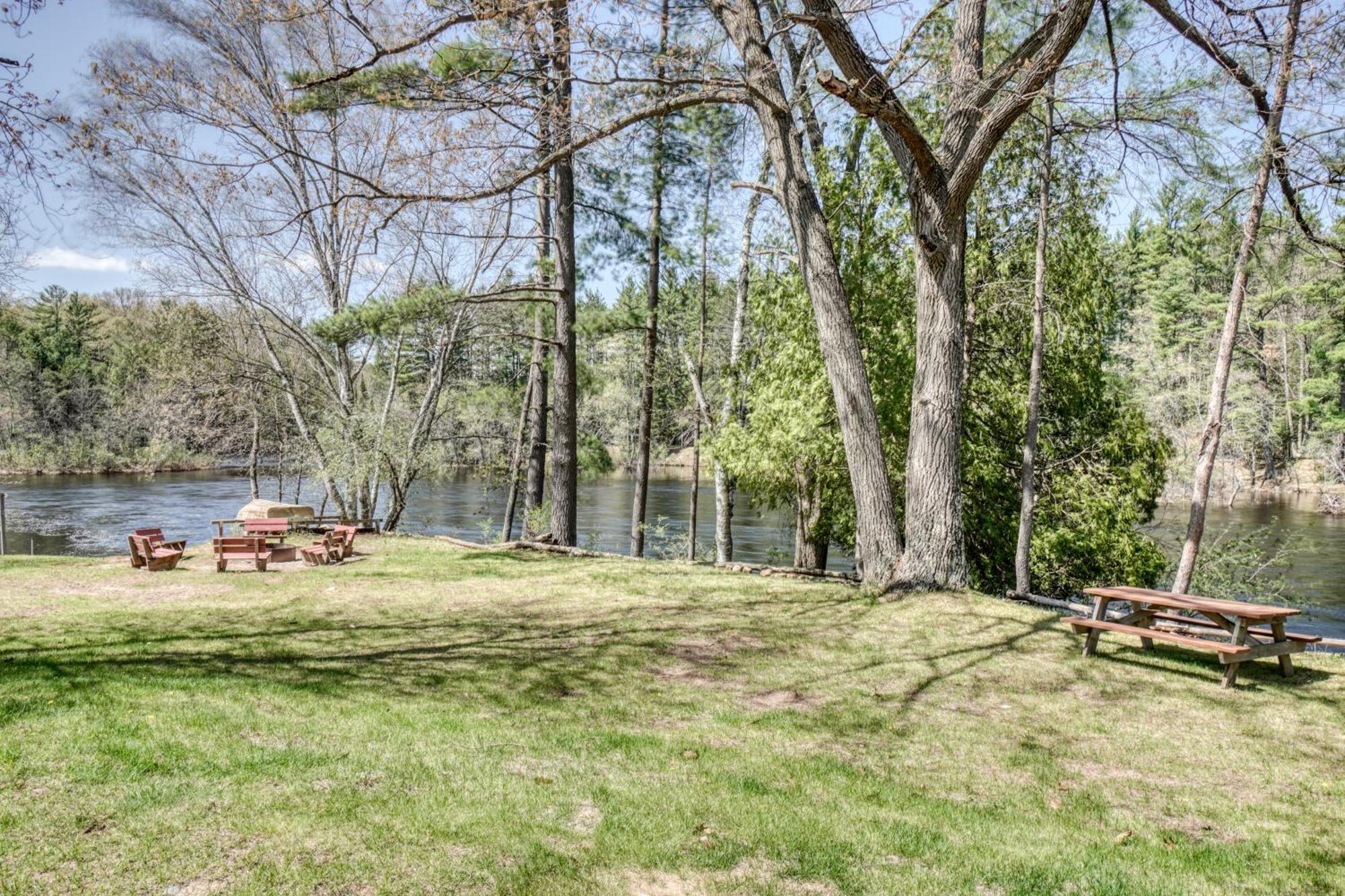Edgewater Resort Iron Mountain Ngoại thất bức ảnh